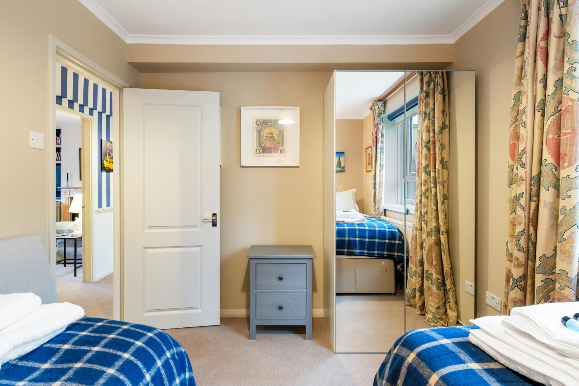 Bright & Cosy Gem ~ Battersea Park View ~ King Bed Apartment London Exterior photo