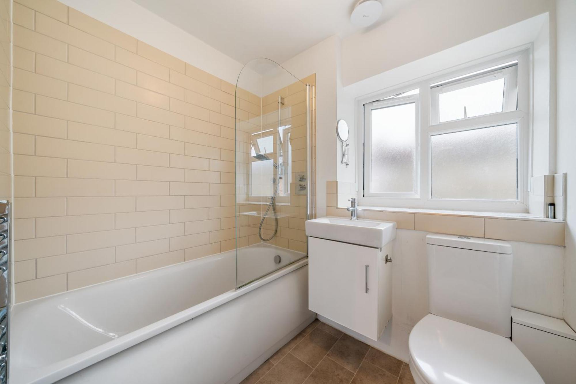 Bright & Cosy Gem ~ Battersea Park View ~ King Bed Apartment London Exterior photo
