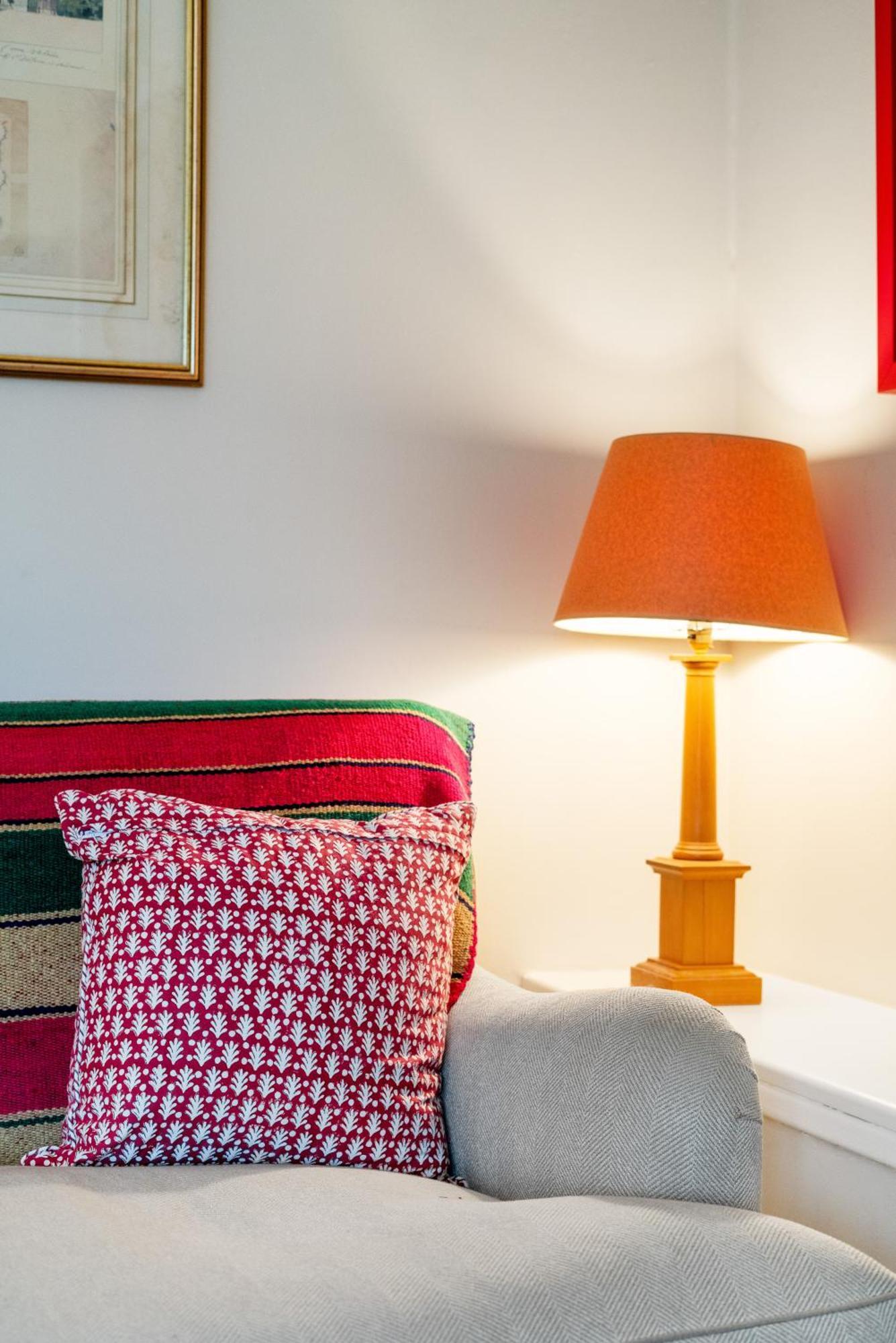 Bright & Cosy Gem ~ Battersea Park View ~ King Bed Apartment London Exterior photo